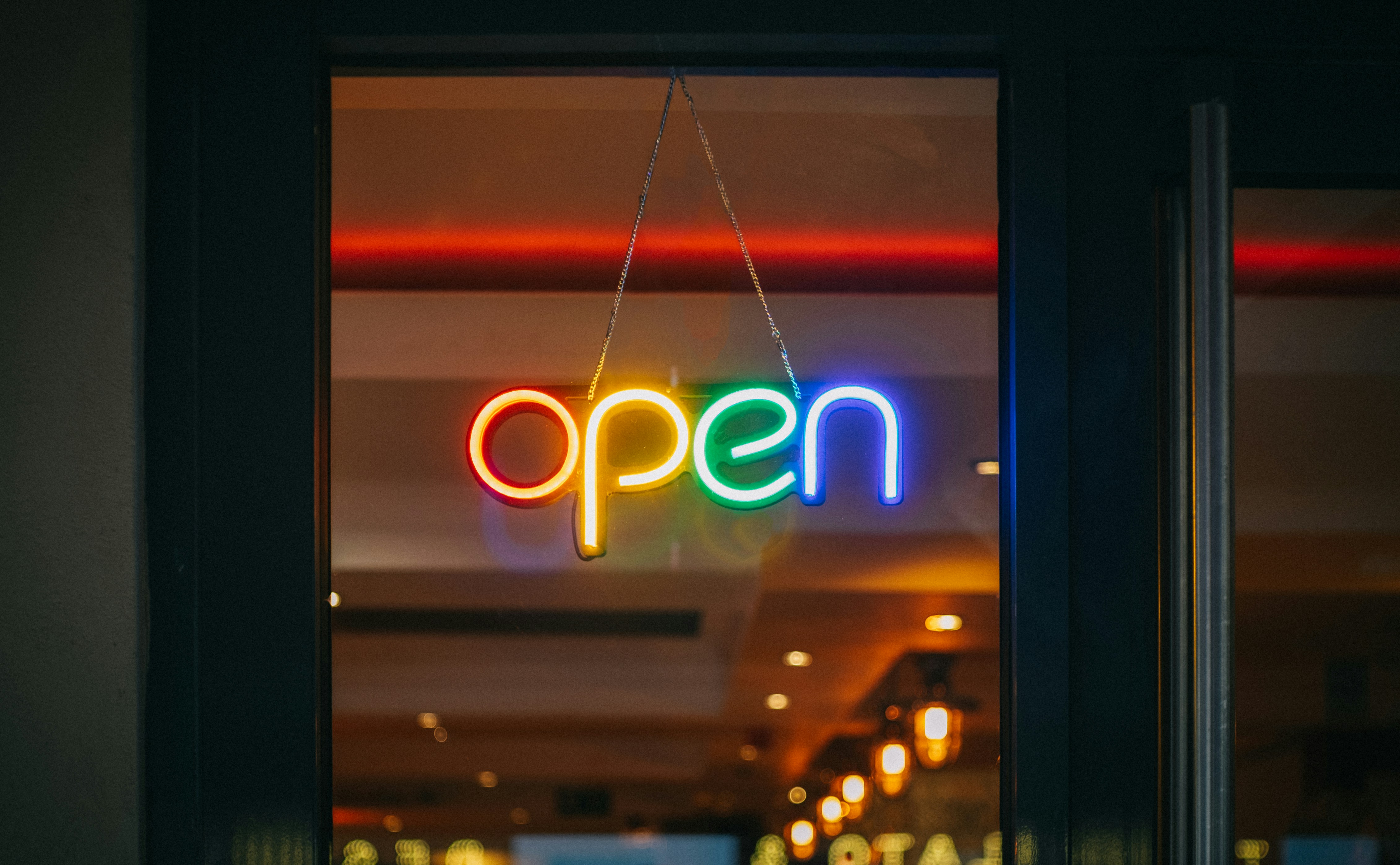 Operating a cafe in a cashless society
